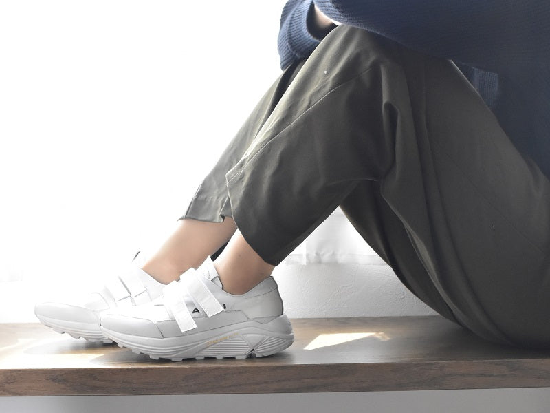0001 Round Toe Double Velcro High tech Leather Sneakers AL2551SN White/White 木型 . C1699