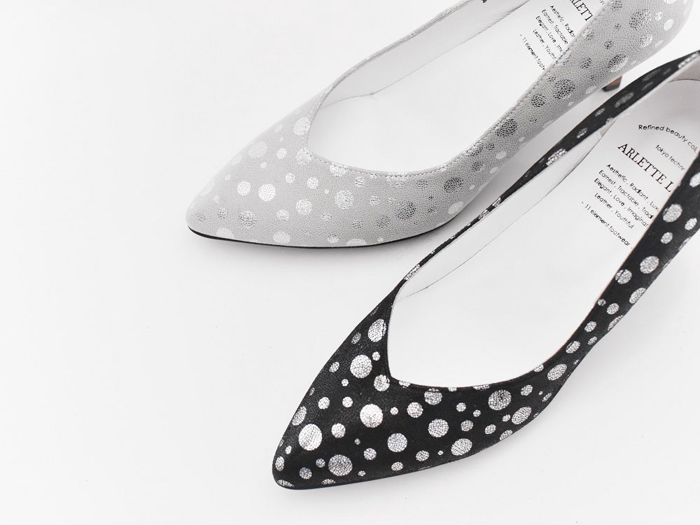 1022 ポインテッドVカットプレーンパンプス AL1801P Black Polkadot 木型No.X1395